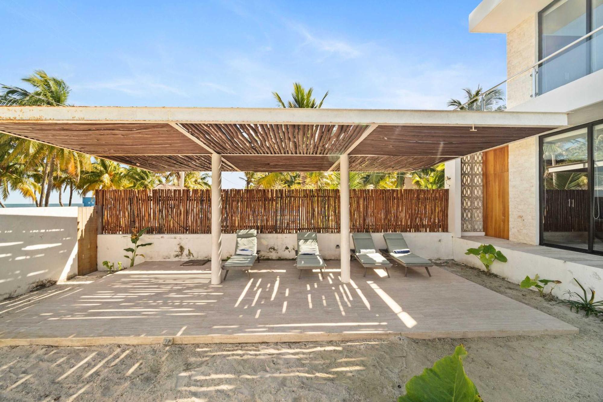 Beachfront Coco Modern Designer House By Peninsula Stays San Crisanto Exterior foto